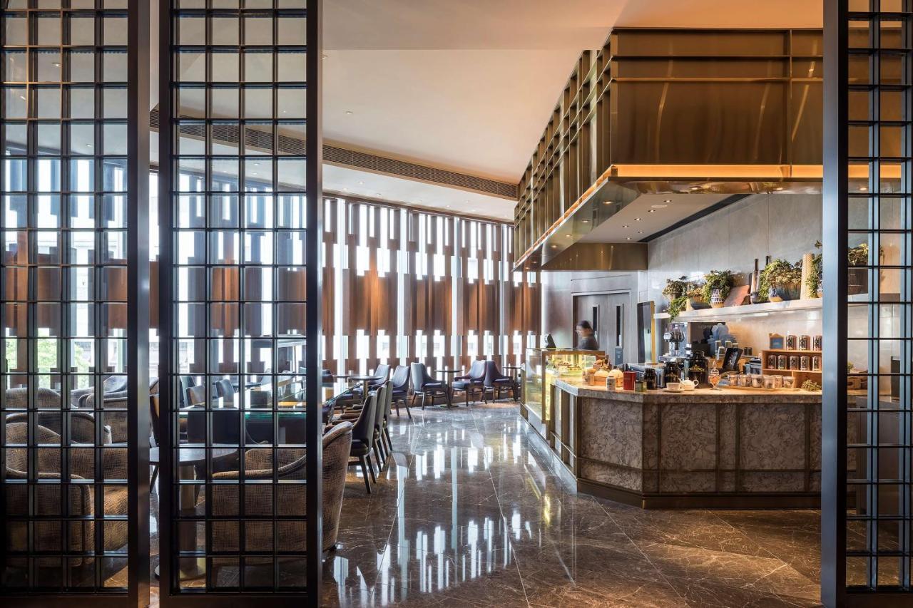 Hotel Hyatt Centric Victoria Harbour Hong Kong