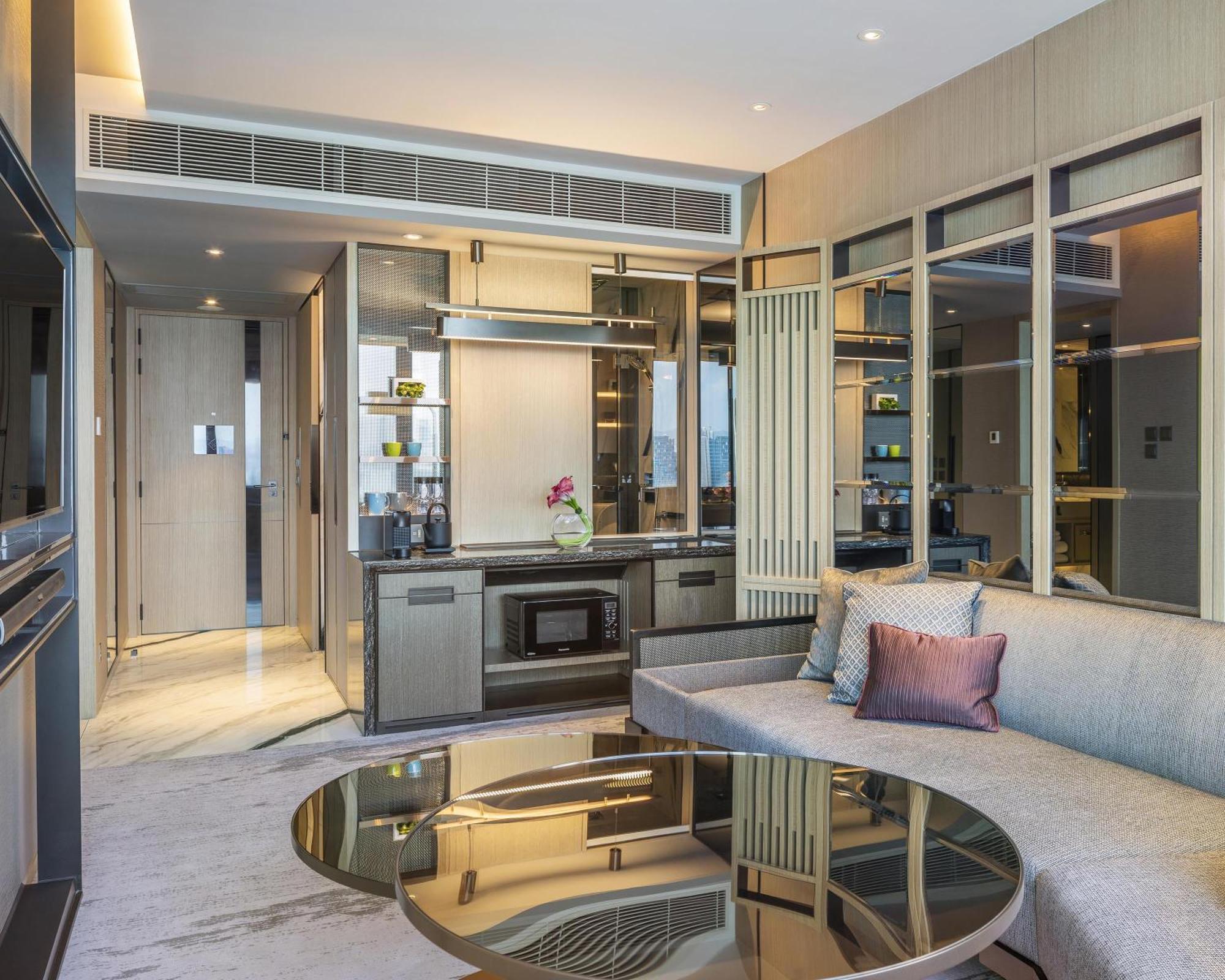 Hyatt Centric Victoria Harbour 香港