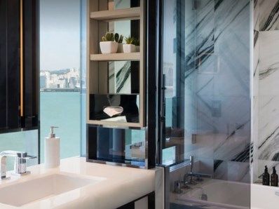 Hyatt Centric Victoria Harbour 4*